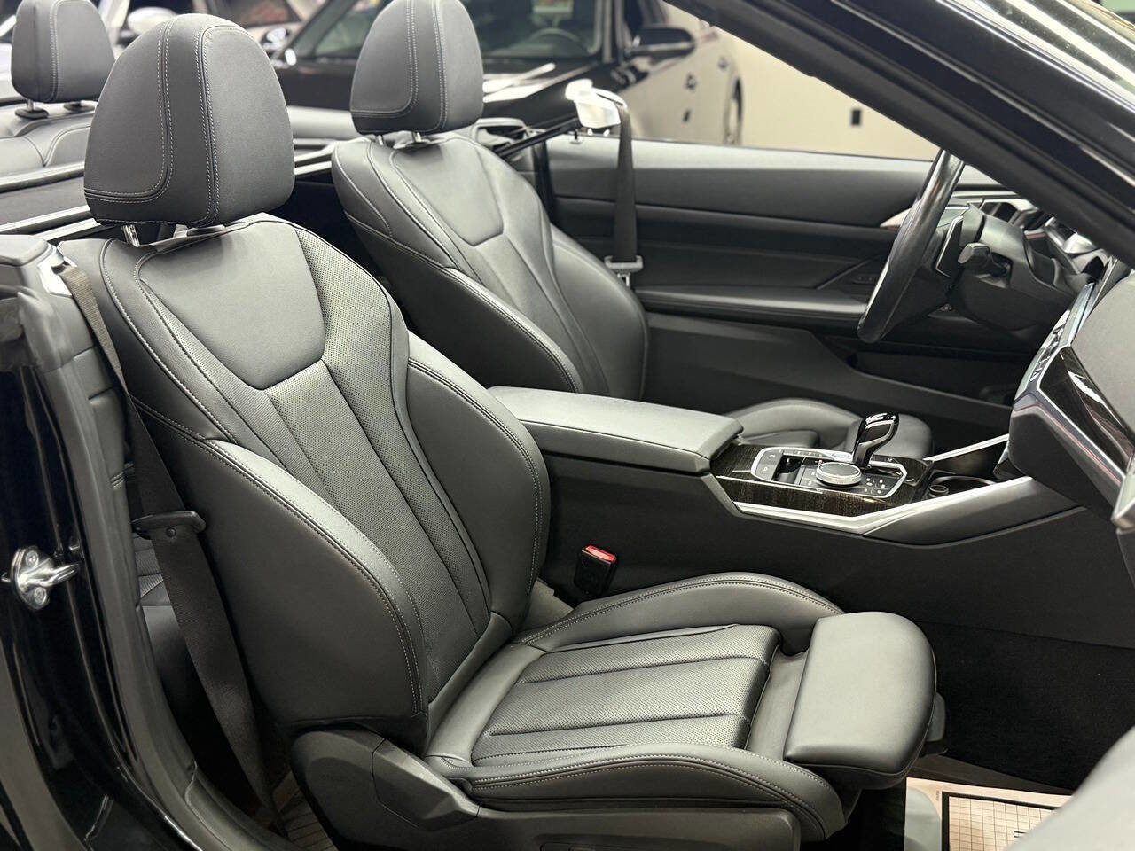 Used 2023 BMW 430i xDrive Convertible w/ Premium Package image 29