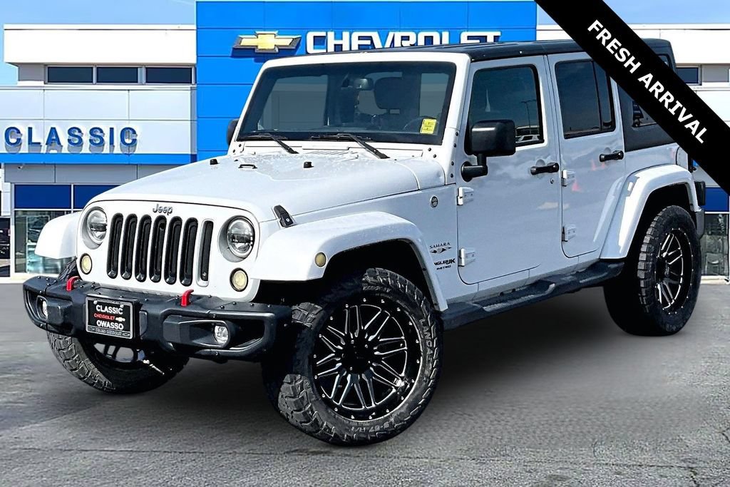Used 2018 Jeep Wrangler Unlimited Sahara w/ Connectivity Group AWD/4WD image 2