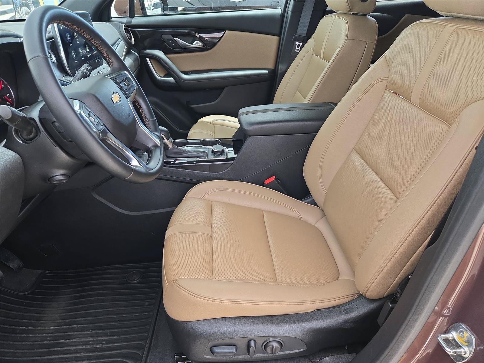 Used 2024 Chevrolet Blazer Premier w/ Enhanced Convenience Package AWD/4WD image 26