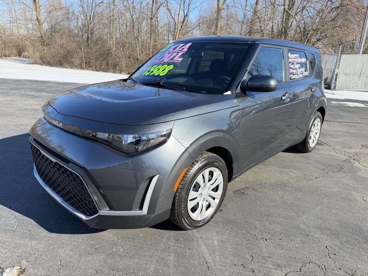 Used 2023 Kia Soul LX image 1
