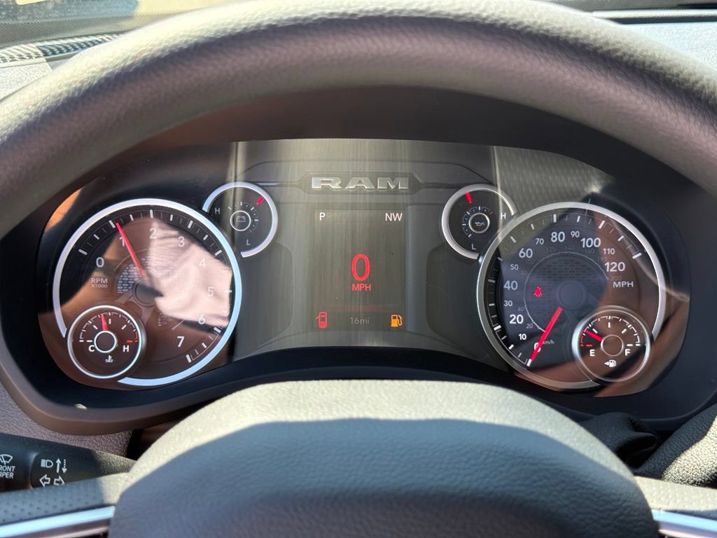 New 2026 RAM 3500 Tradesman AWD/4WD image 17