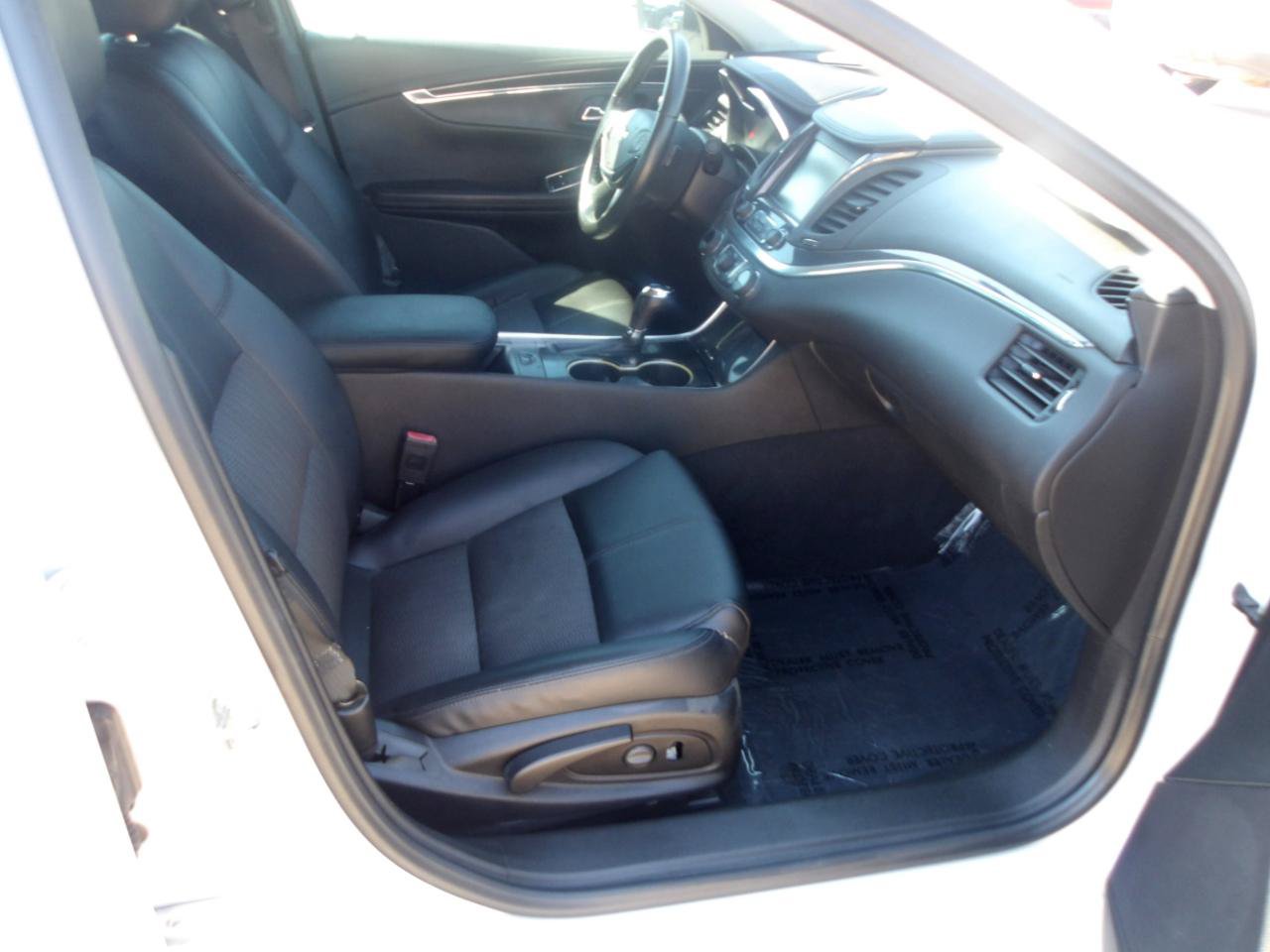 Used 2018 Chevrolet Impala LT FWD image 10