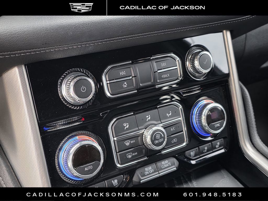 Used 2022 GMC Yukon Denali w/ Denali Ultimate Package AWD/4WD image 13