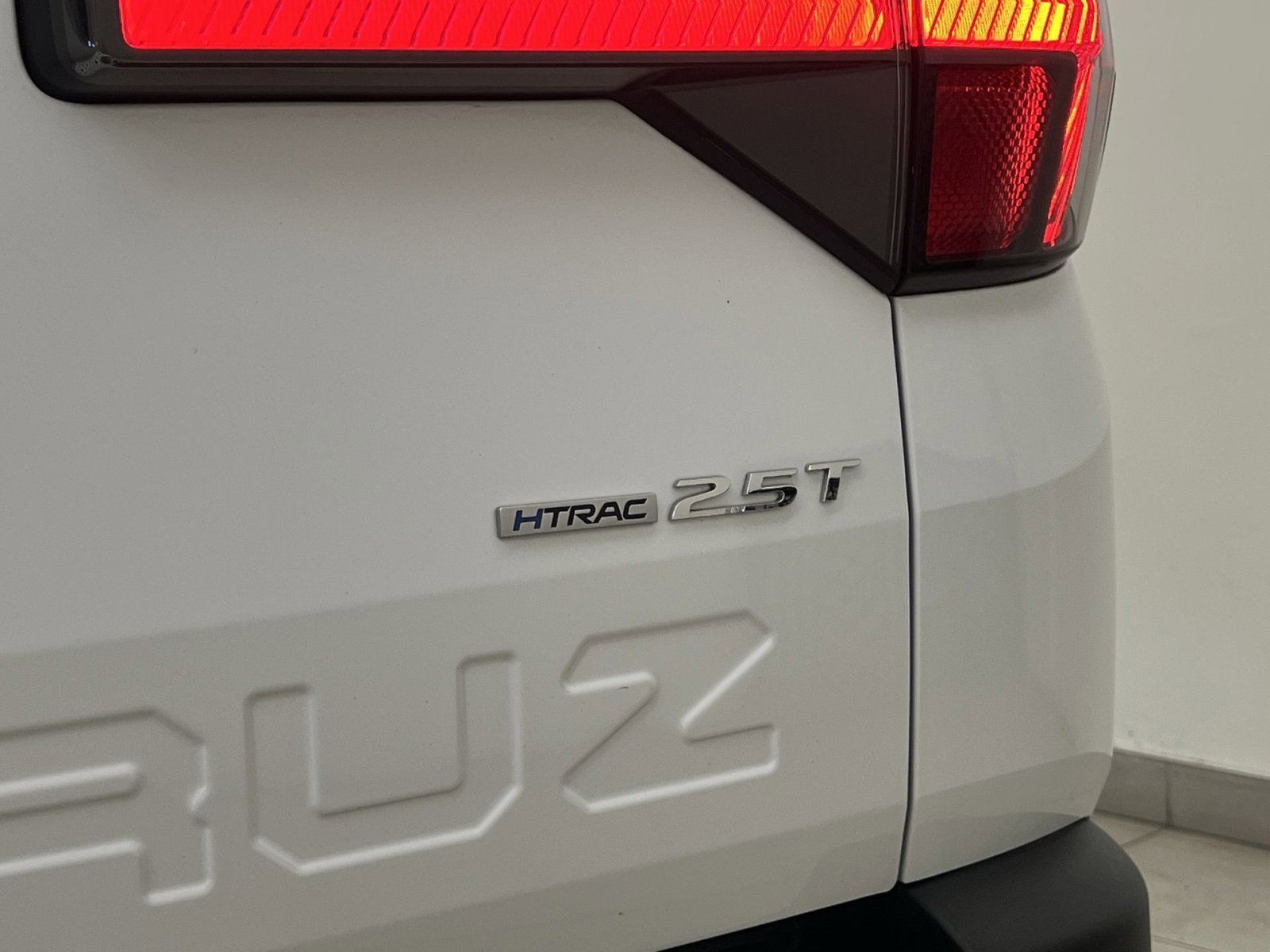 Used 2022 Hyundai Santa Cruz Limited image 30