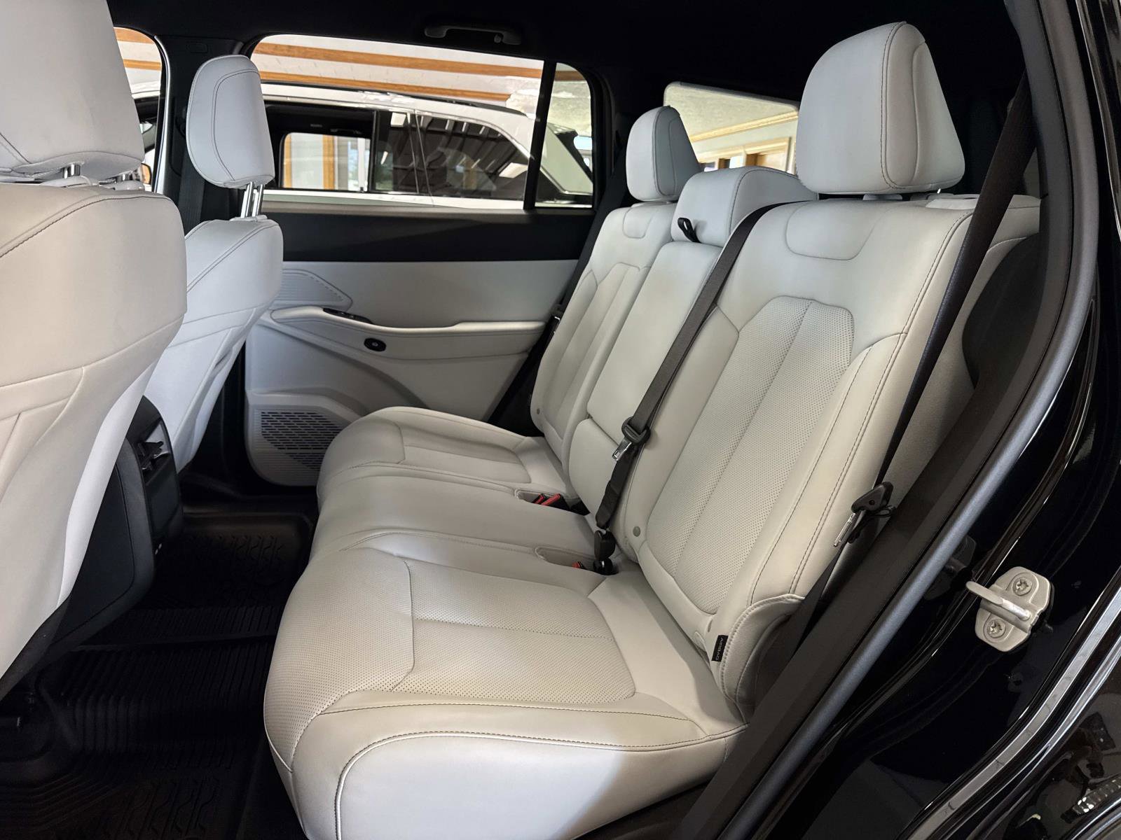 New 2026 Jeep Cherokee Limited AWD/4WD image 7