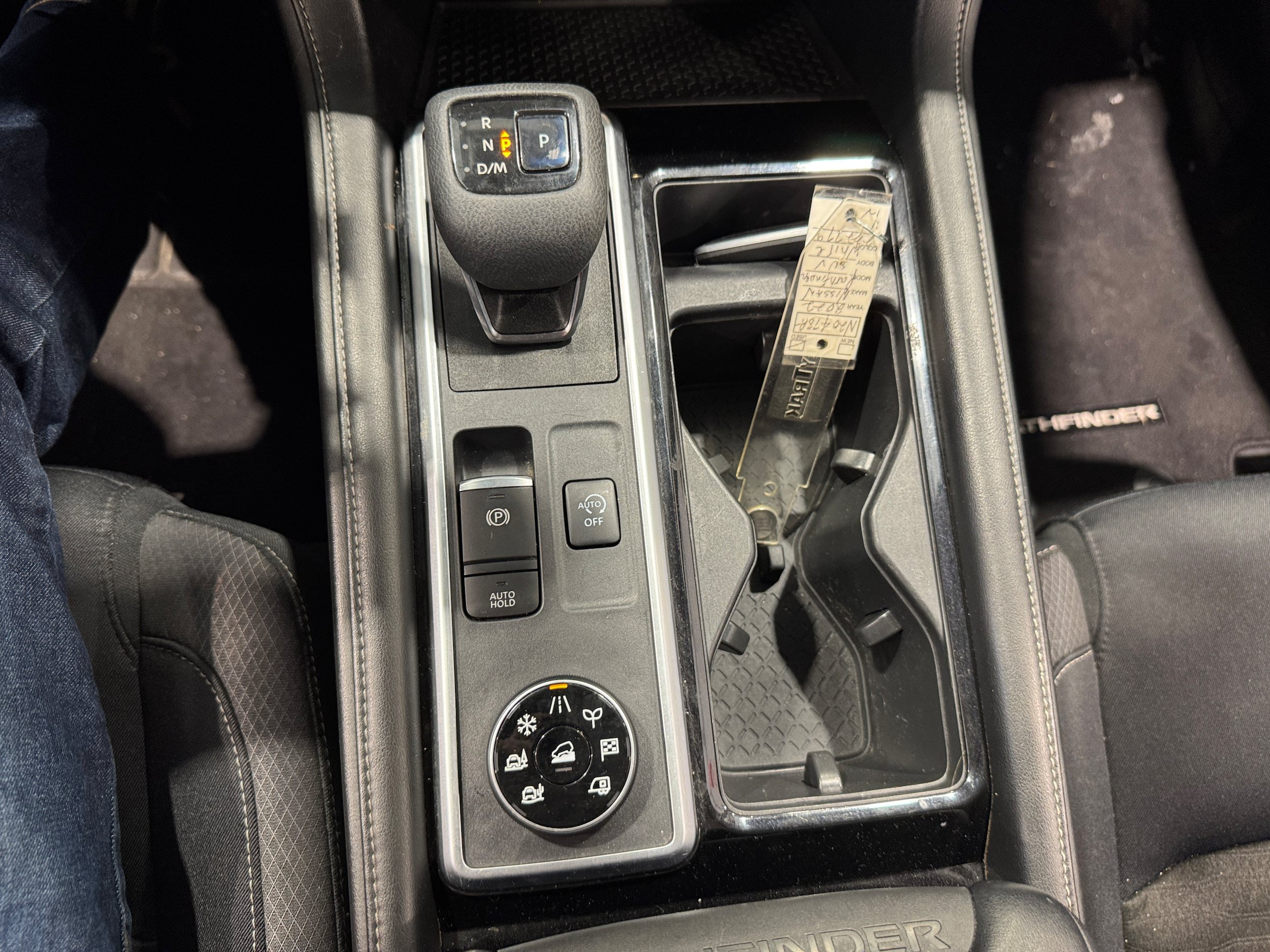 Used 2022 Nissan Pathfinder SV AWD/4WD image 20