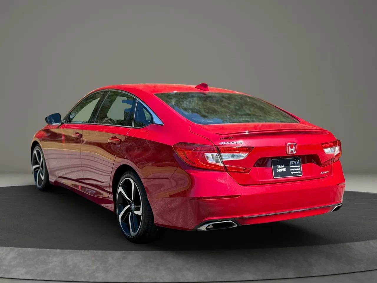 Used 2018 Honda Accord Sport image 4