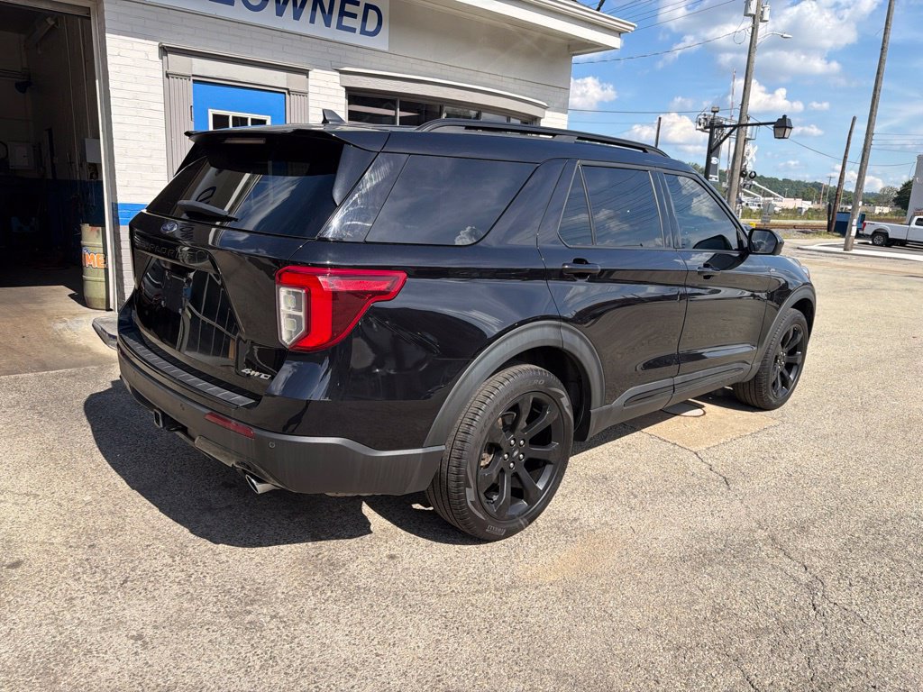 Used 2023 Ford Explorer ST-Line w/ Class IV Trailer Tow Package AWD/4WD image 7