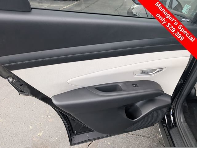 Certified 2025 Hyundai Tucson SEL AWD/4WD image 10