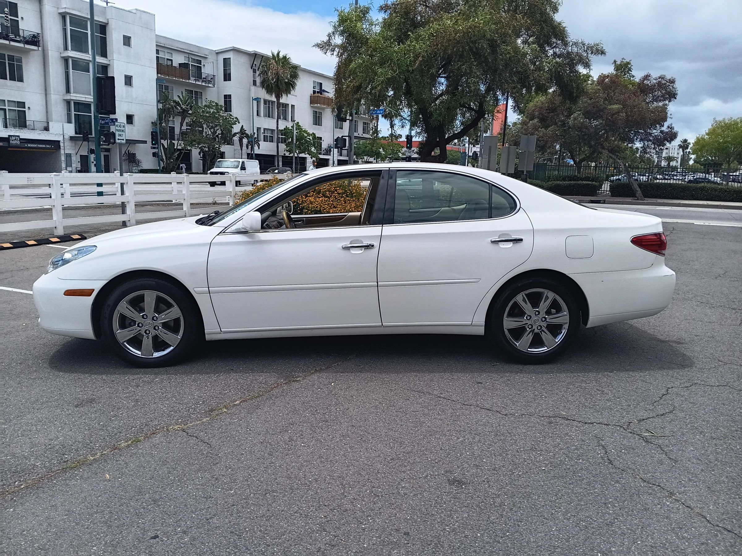 Used 2005 Lexus ES 330 FWD image 5