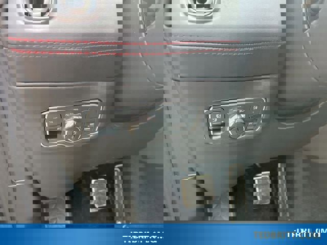 Used 2024 Aston Martin DBX 707 image 40