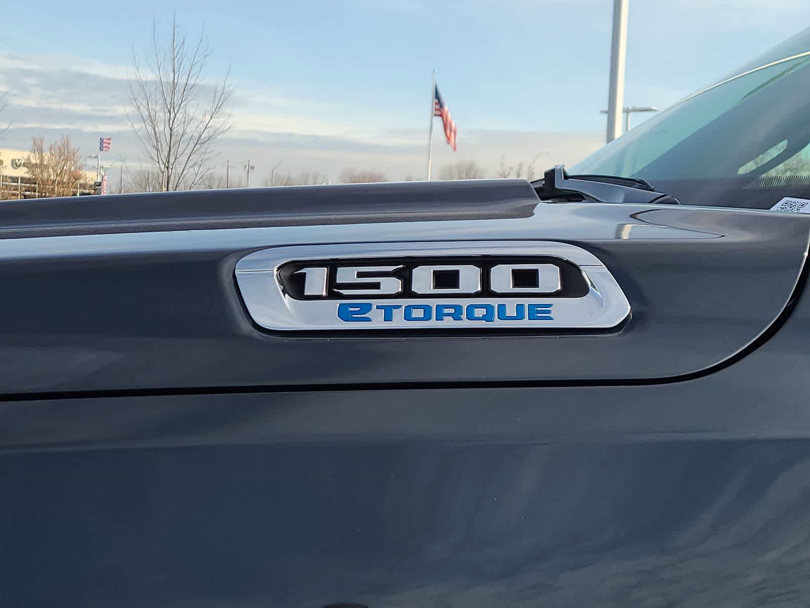 New 2026 RAM 1500 Laramie AWD/4WD image 15