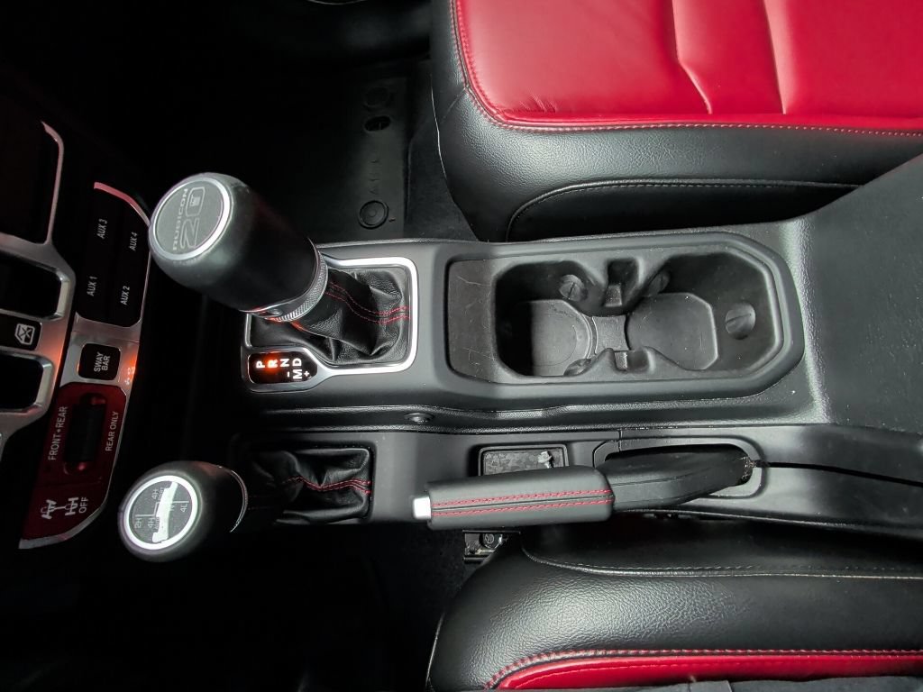 Used 2023 Jeep Wrangler Unlimited Rubicon 4xe AWD/4WD image 24
