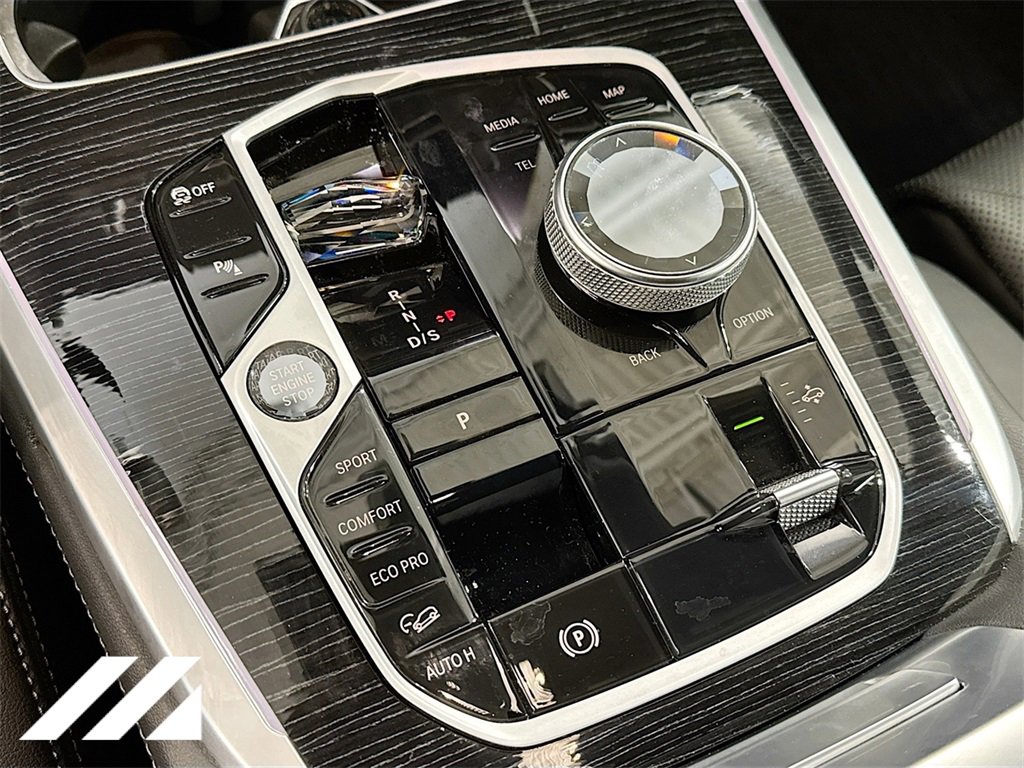 Used 2023 BMW X7 xDrive40i w/ M Sport Package image 19