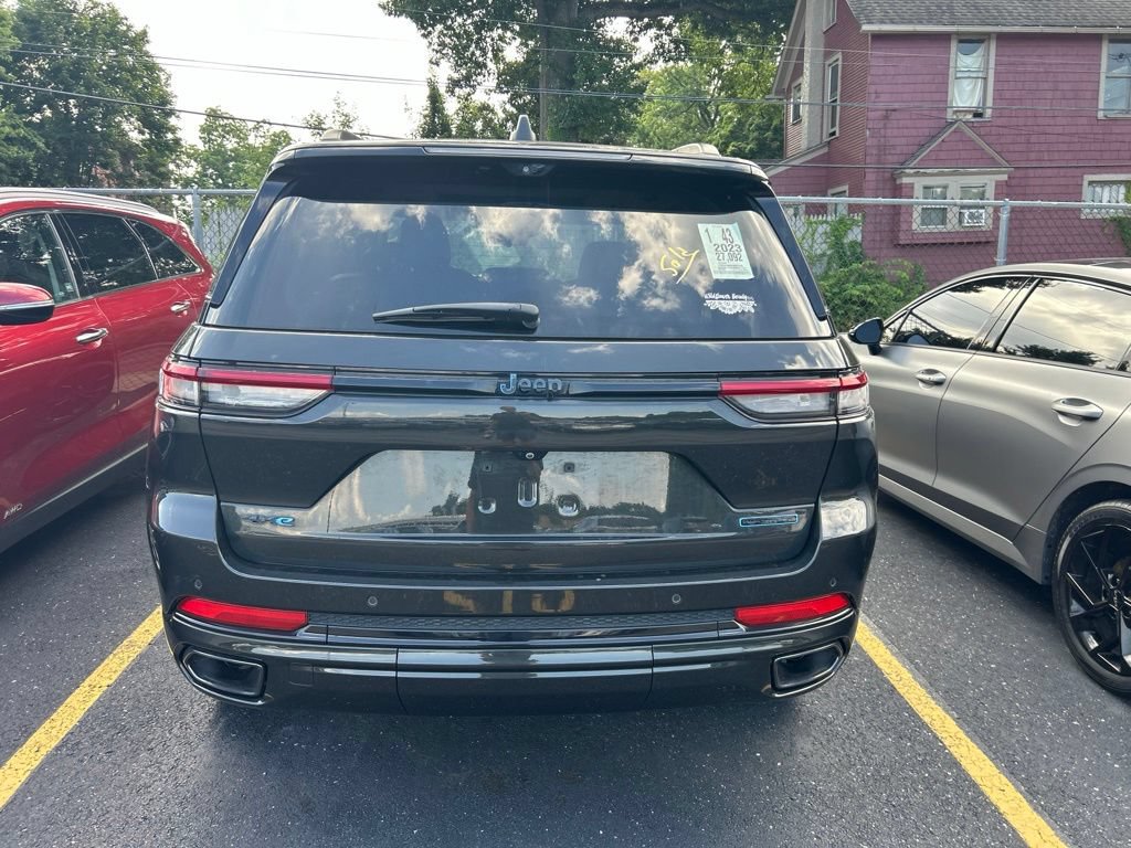 Used 2023 Jeep Grand Cherokee 30th Anniversary AWD/4WD image 7