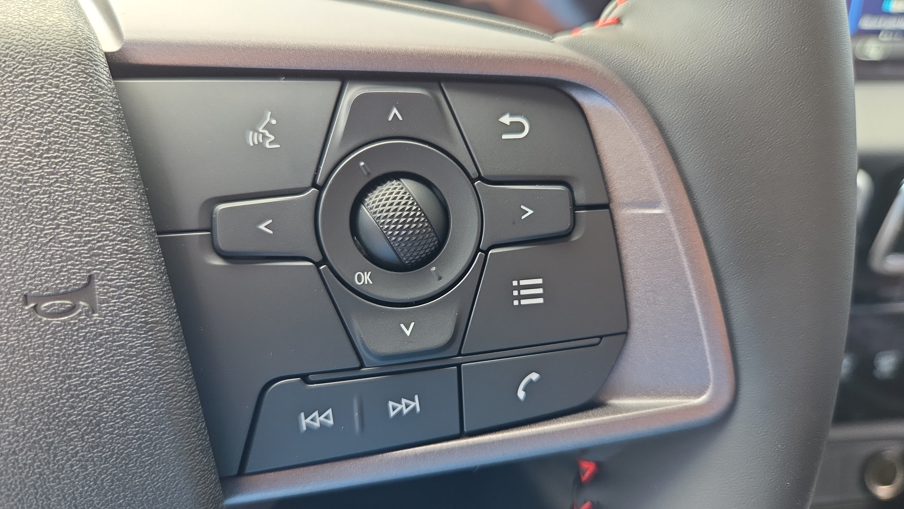 New 2027 Nissan Sentra SR w/ Floor Mat Package FWD image 25
