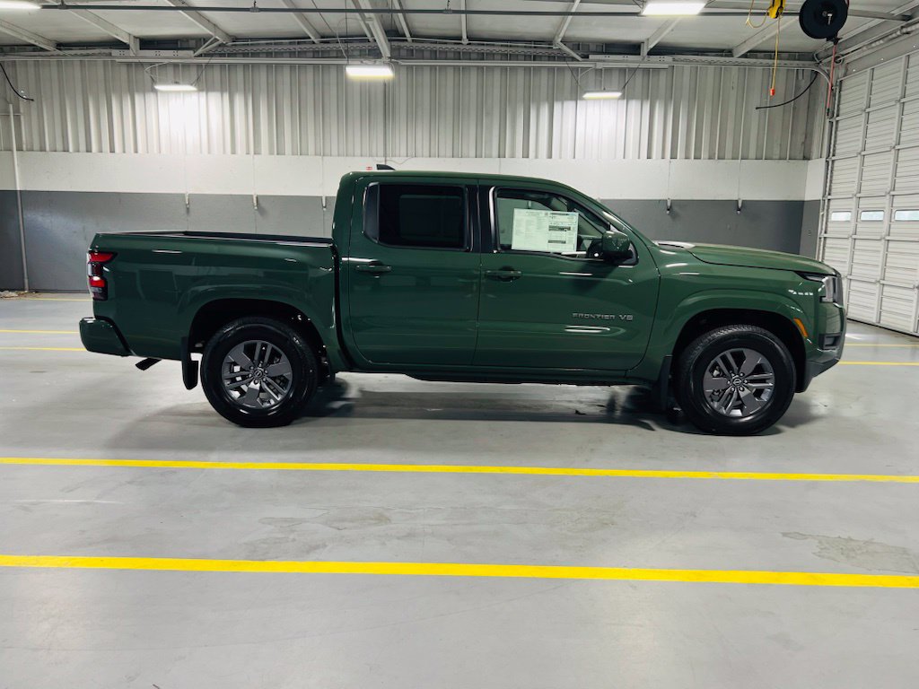 New 2027 Nissan Frontier SV RWD image 16