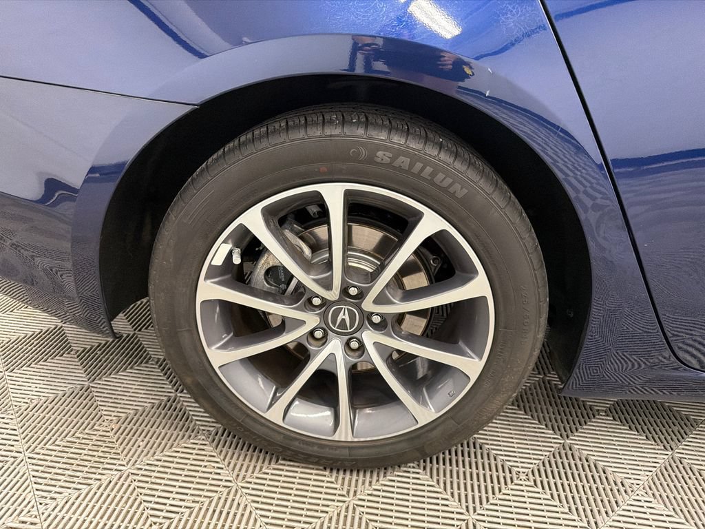 Used 2017 Acura TLX V6 w/ Technology Package FWD image 19