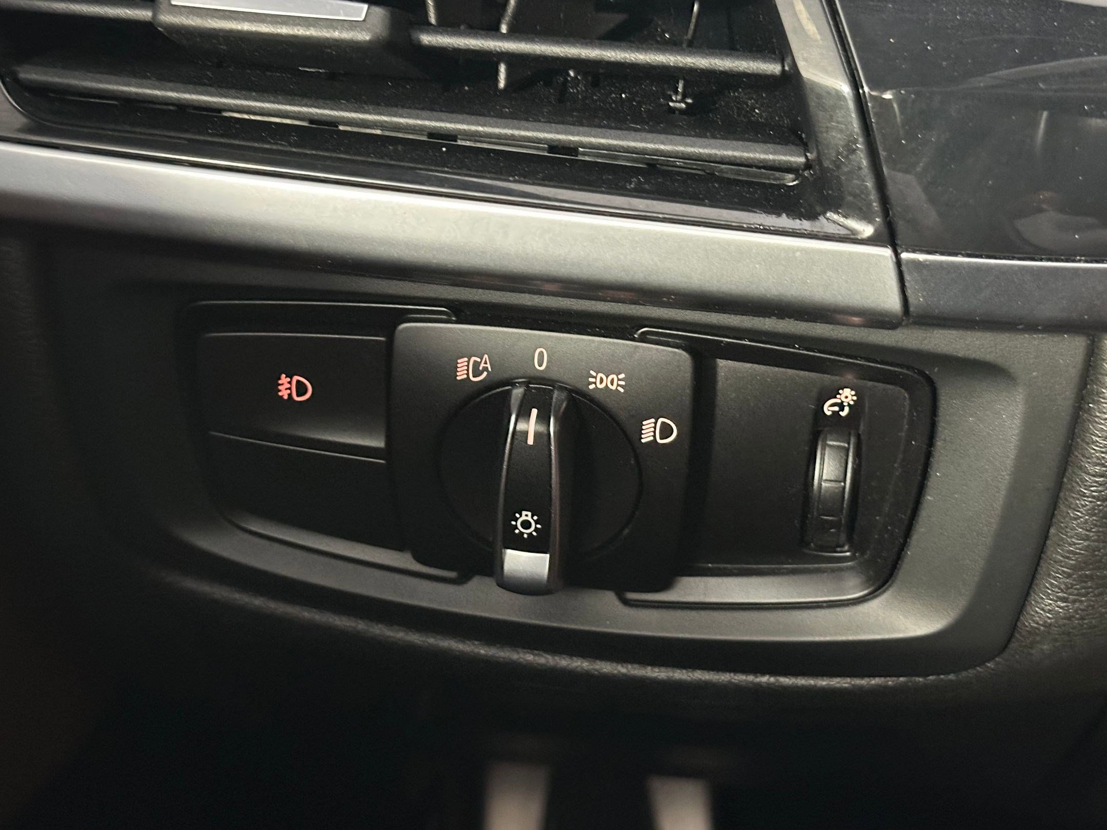 Used 2015 BMW X6 sDrive35i image 17