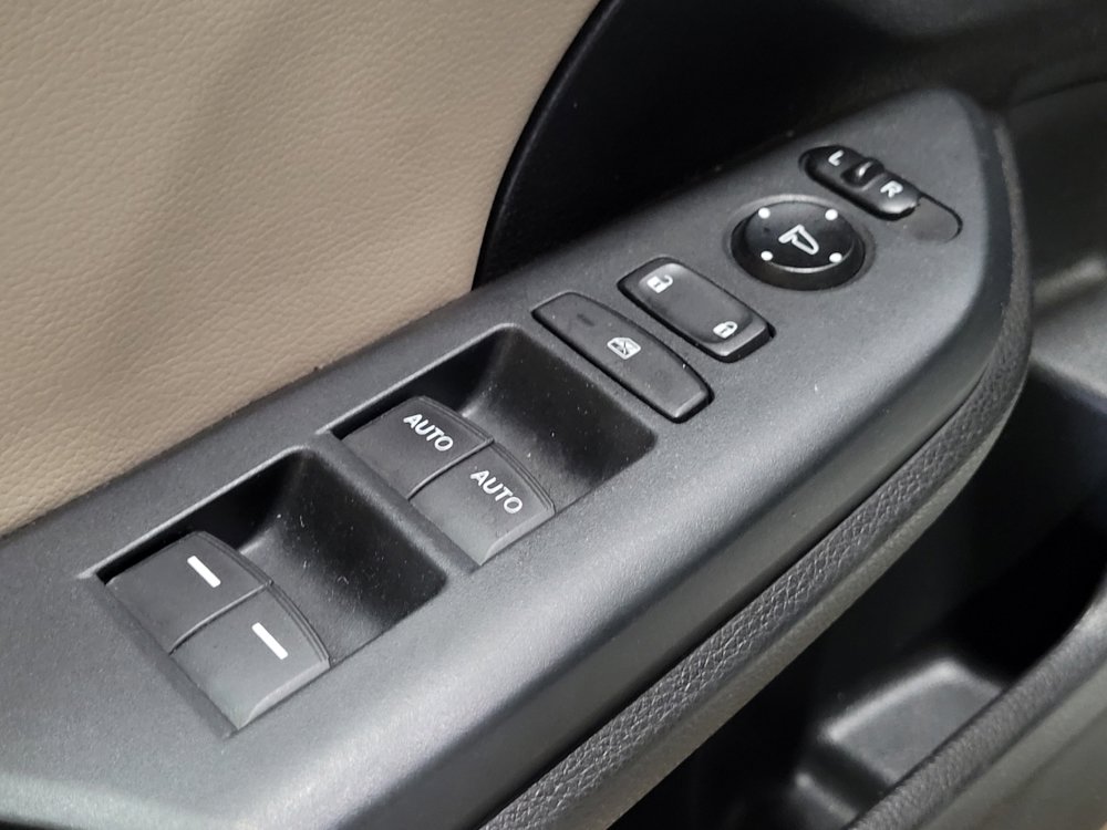 Used 2017 Honda Civic EX-L image 27