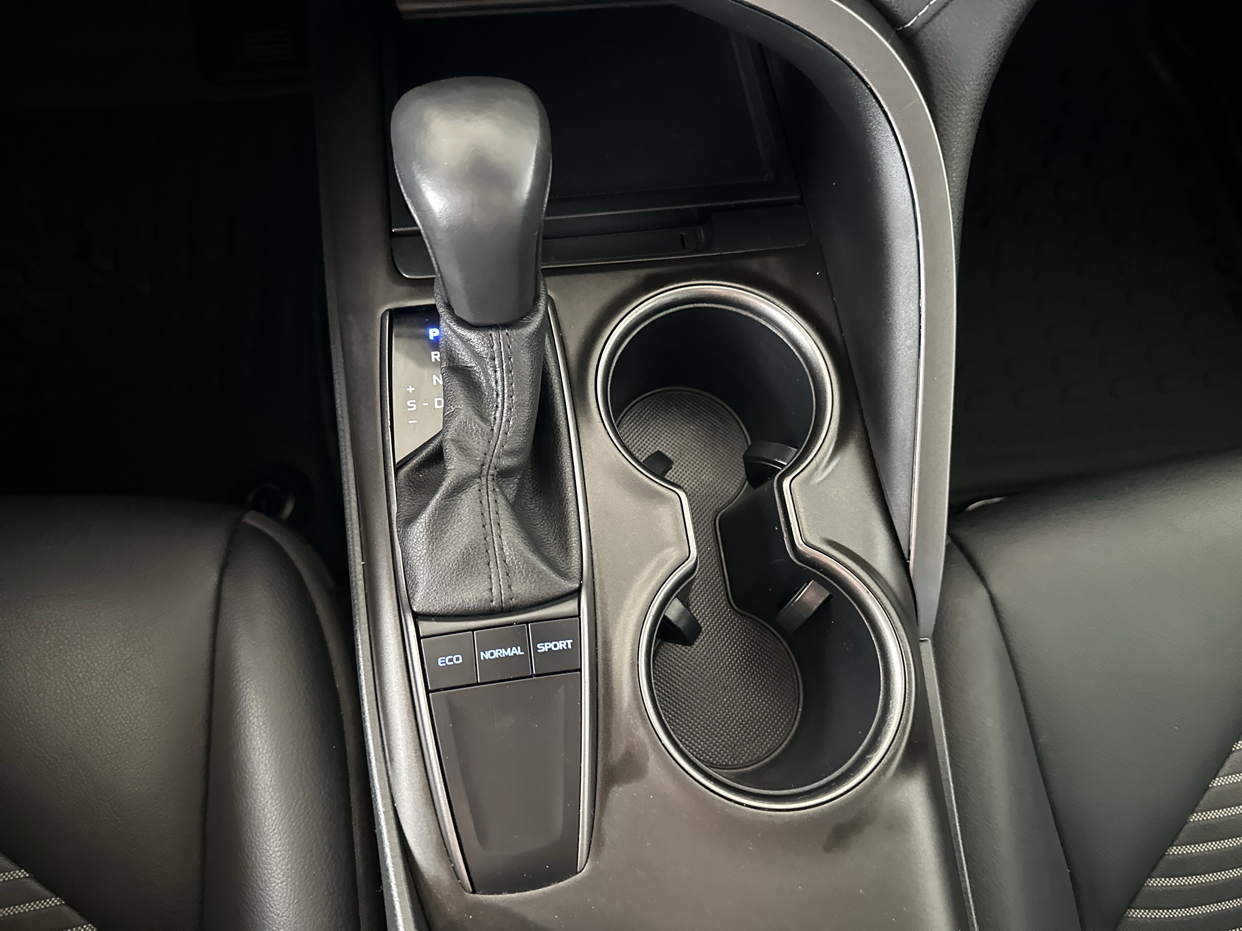 Certified 2024 Toyota Camry SE image 25