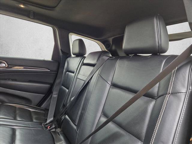 Used 2017 Jeep Grand Cherokee Overland AWD/4WD image 15