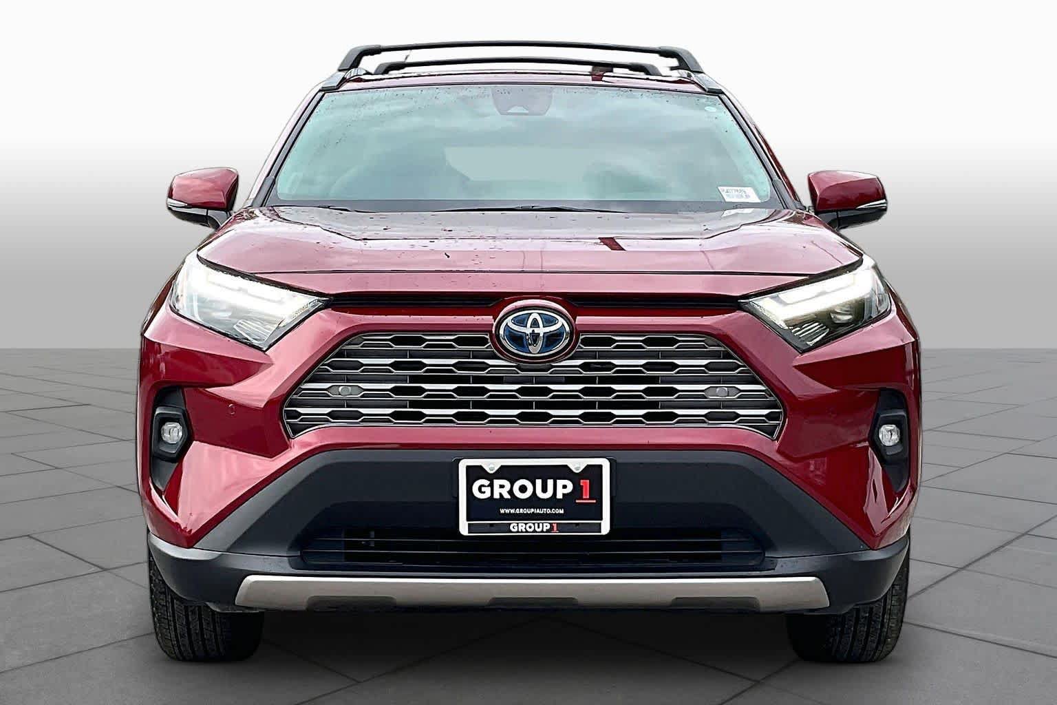 Used 2024 Toyota RAV4 Limited AWD/4WD image 3