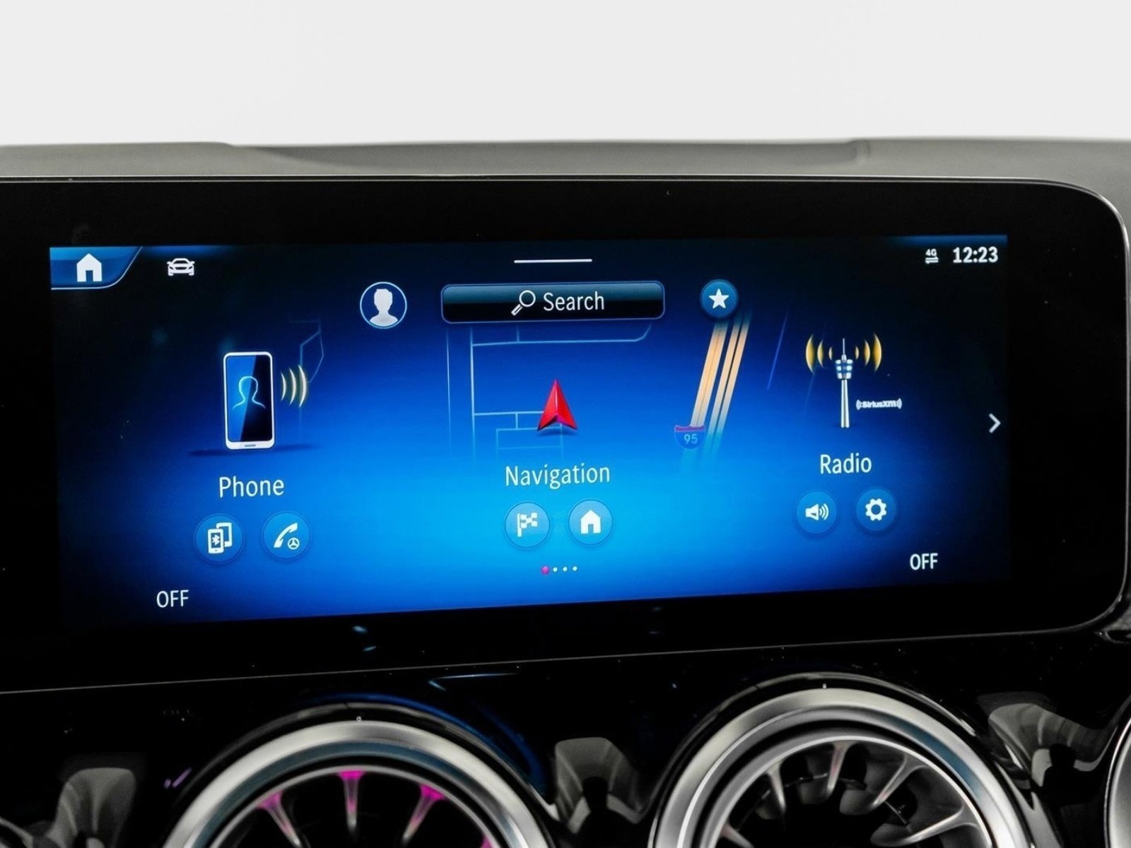 Used 2024 Mercedes-Benz GLA 35 AMG 4MATIC image 37