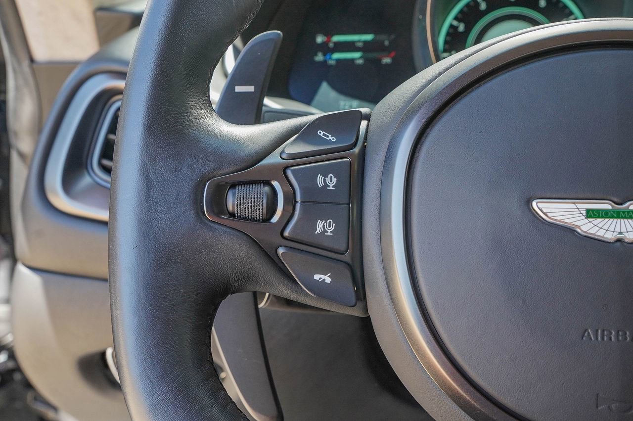 Used 2019 Aston Martin DBS Superleggera image 24