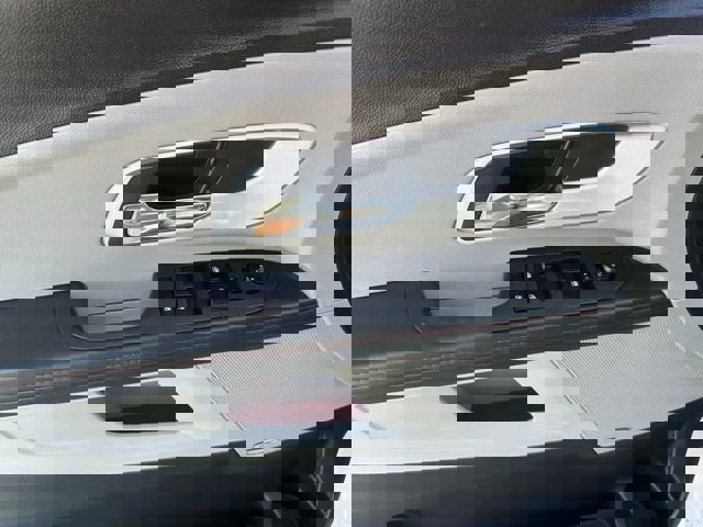 Used 2010 Chevrolet Equinox LT w/ Cargo Management Package image 3