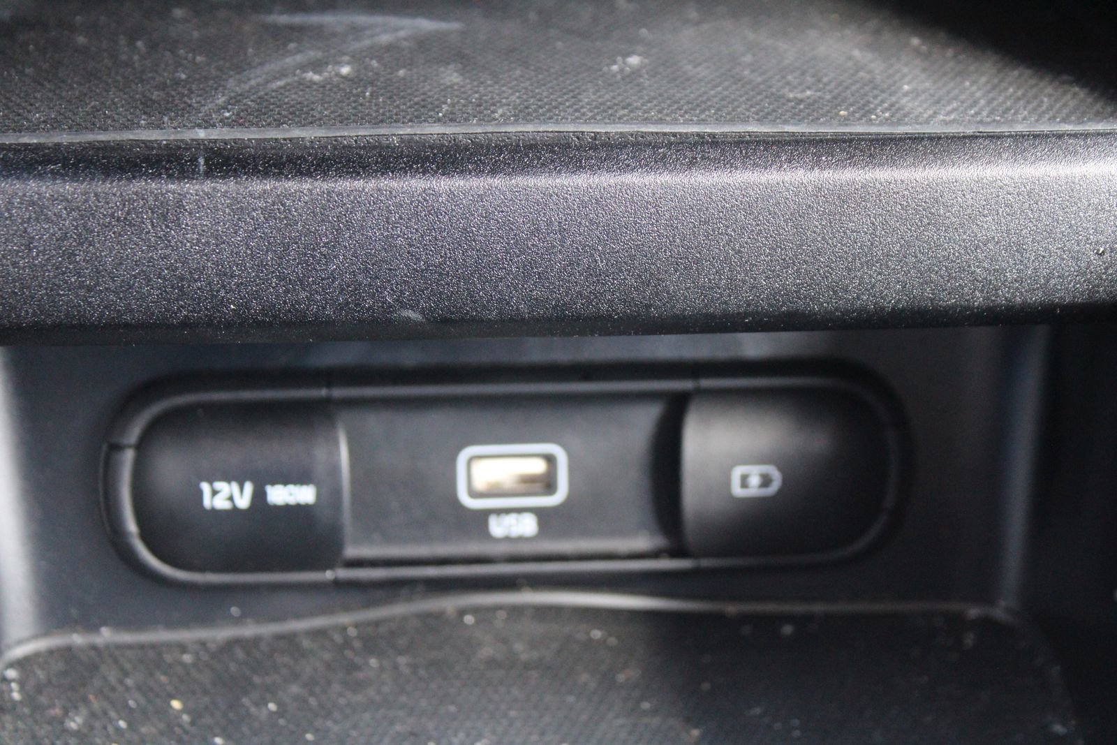 Certified 2024 Kia Forte LXS w/ LXS Technology Package image 31