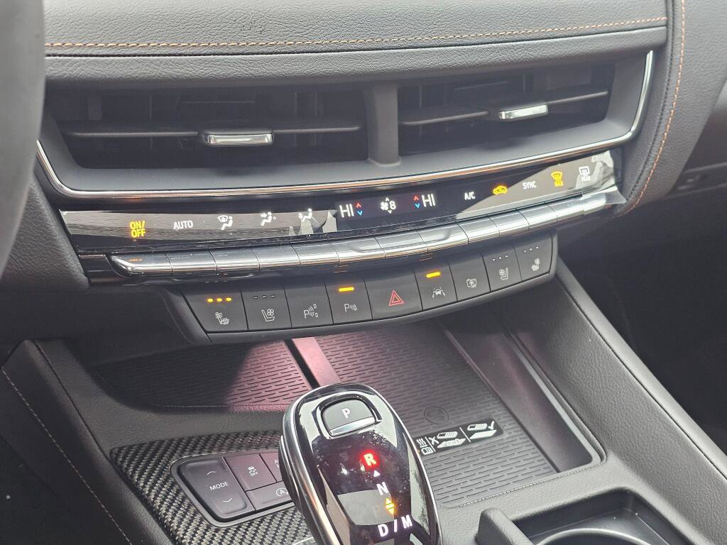 New 2026 Cadillac CT5 V w/ Platinum Package AWD/4WD image 42