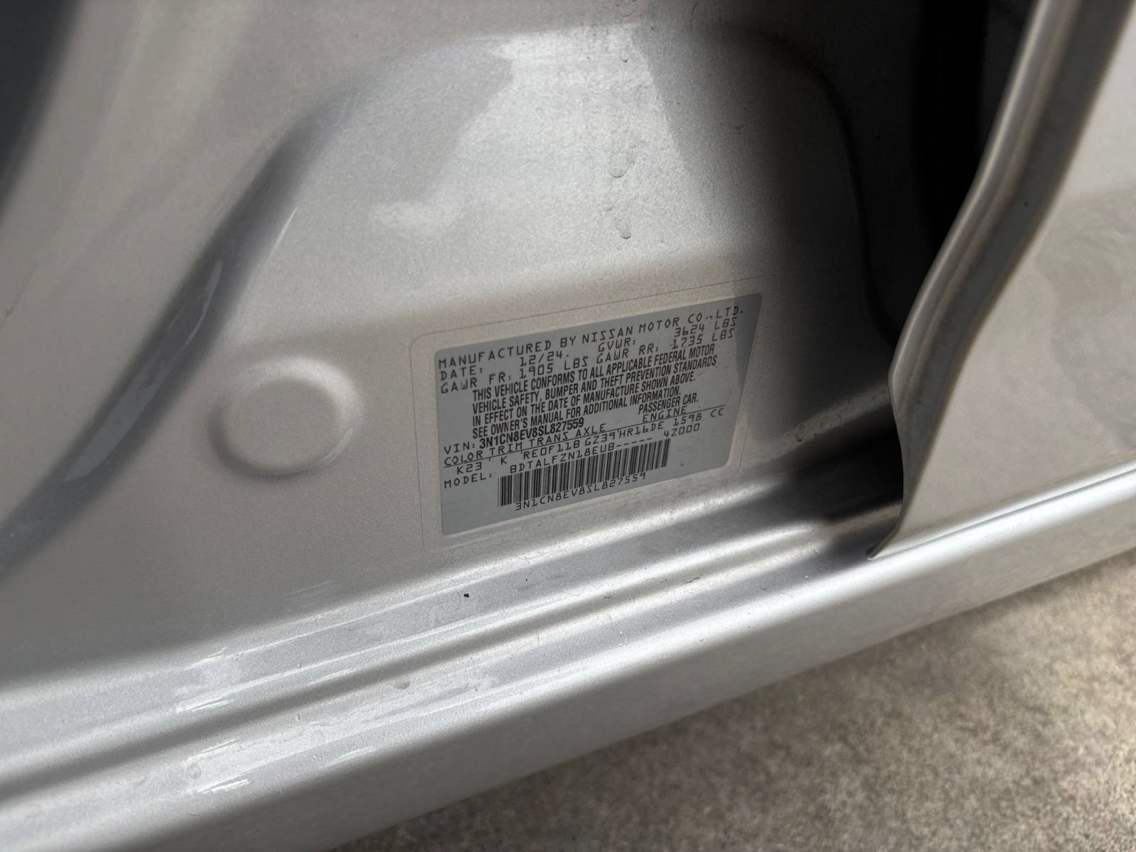 Used 2025 Nissan Versa SV w/ Trunk Package FWD image 28