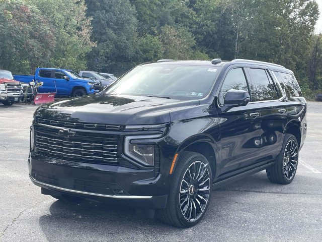 Certified 2025 Chevrolet Tahoe High Country AWD/4WD image 8