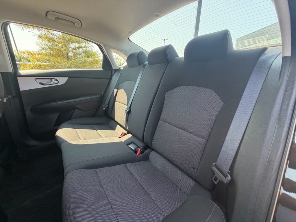 Used 2024 Kia Forte LXS w/ LXS Technology Package FWD image 6