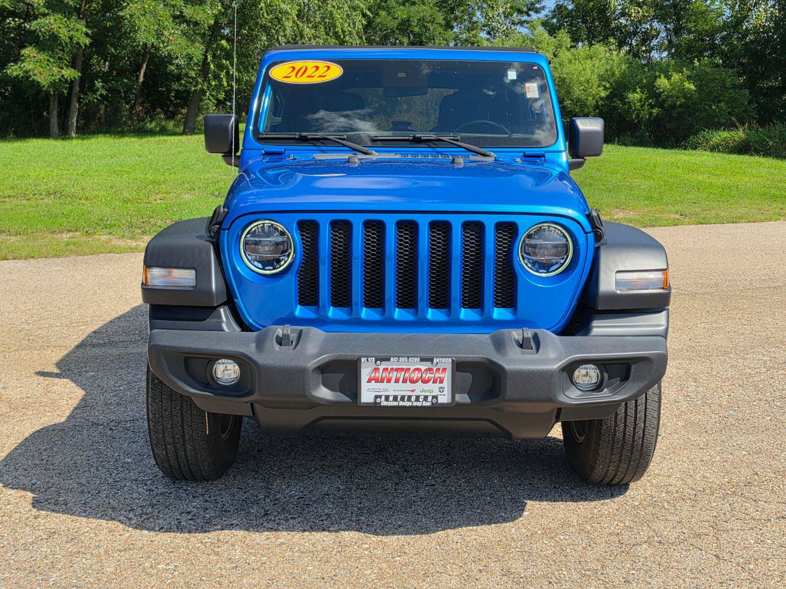 Used 2022 Jeep Wrangler Unlimited Sport AWD/4WD image 2
