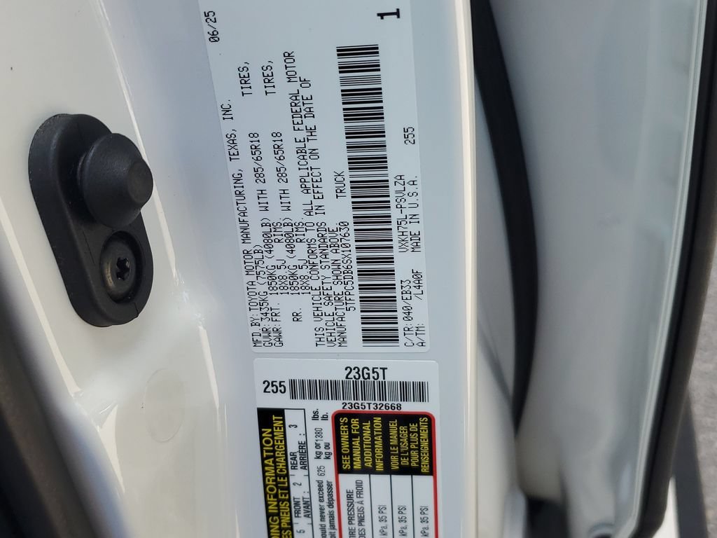 Used 2025 Toyota Tundra TRD Pro AWD/4WD image 30