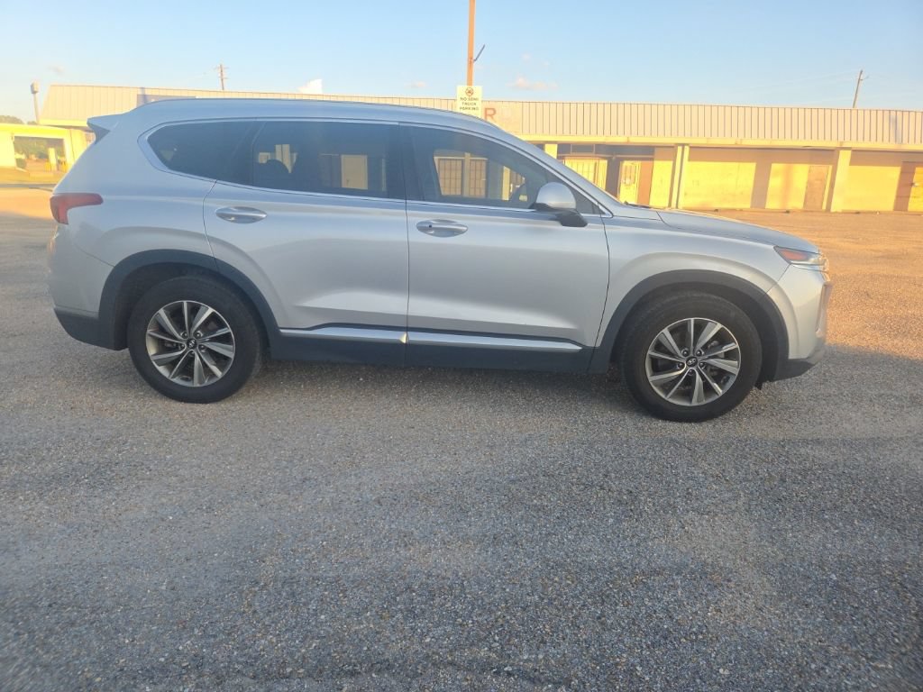 Used 2019 Hyundai Santa Fe SEL FWD image 16