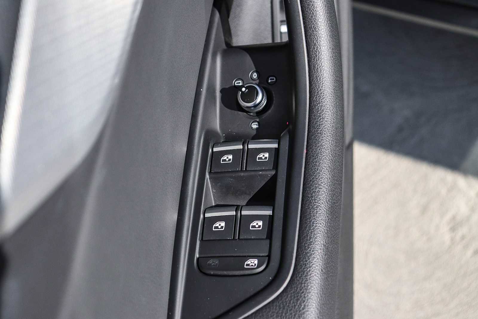 Used 2018 Audi A4 2.0T Ultra Premium image 28