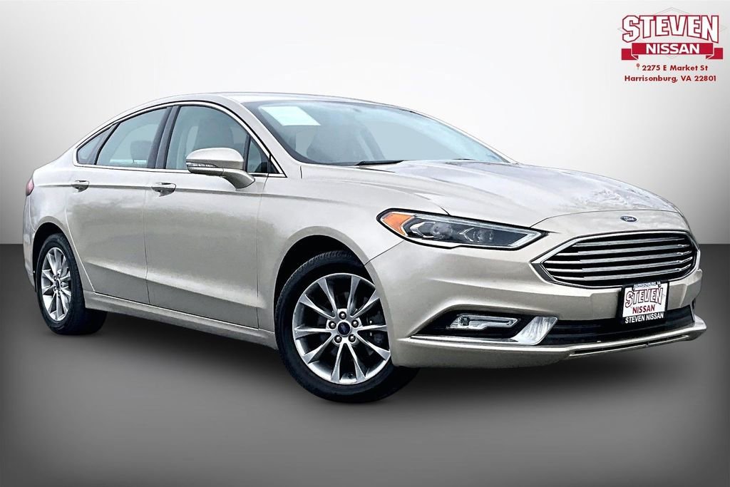 Used 2017 Ford Fusion SE