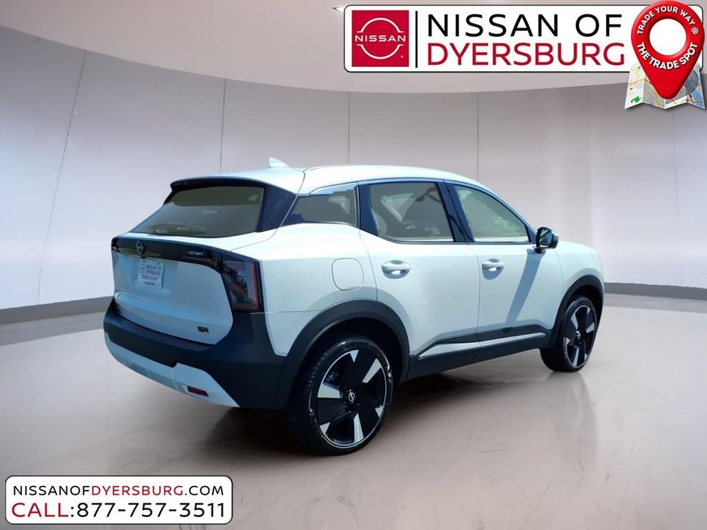 Used 2025 Nissan Kicks SR FWD image 3