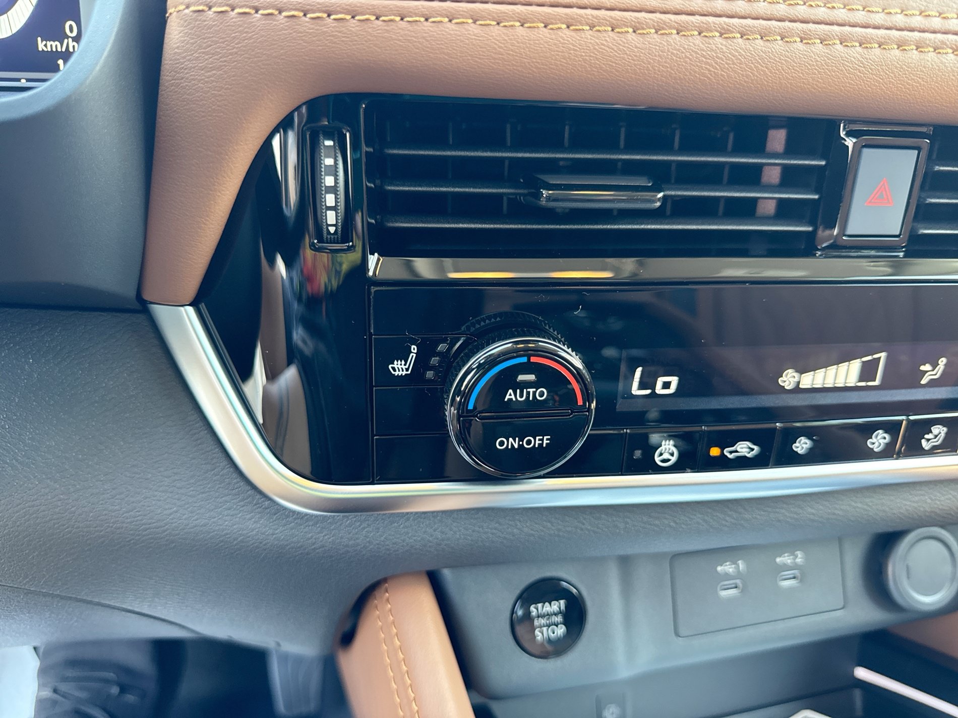 New 2026 Nissan Rogue Platinum AWD/4WD image 23