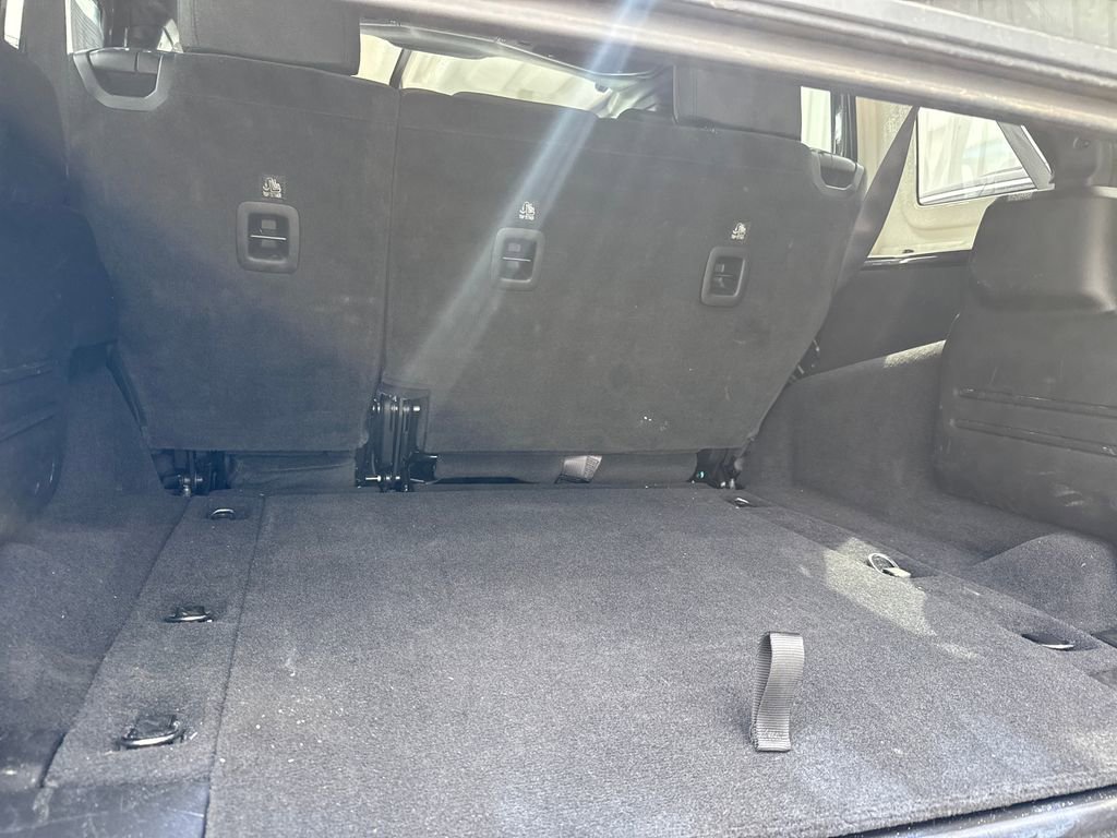 Used 2025 Jeep Wrangler Unlimited Sahara AWD/4WD image 20