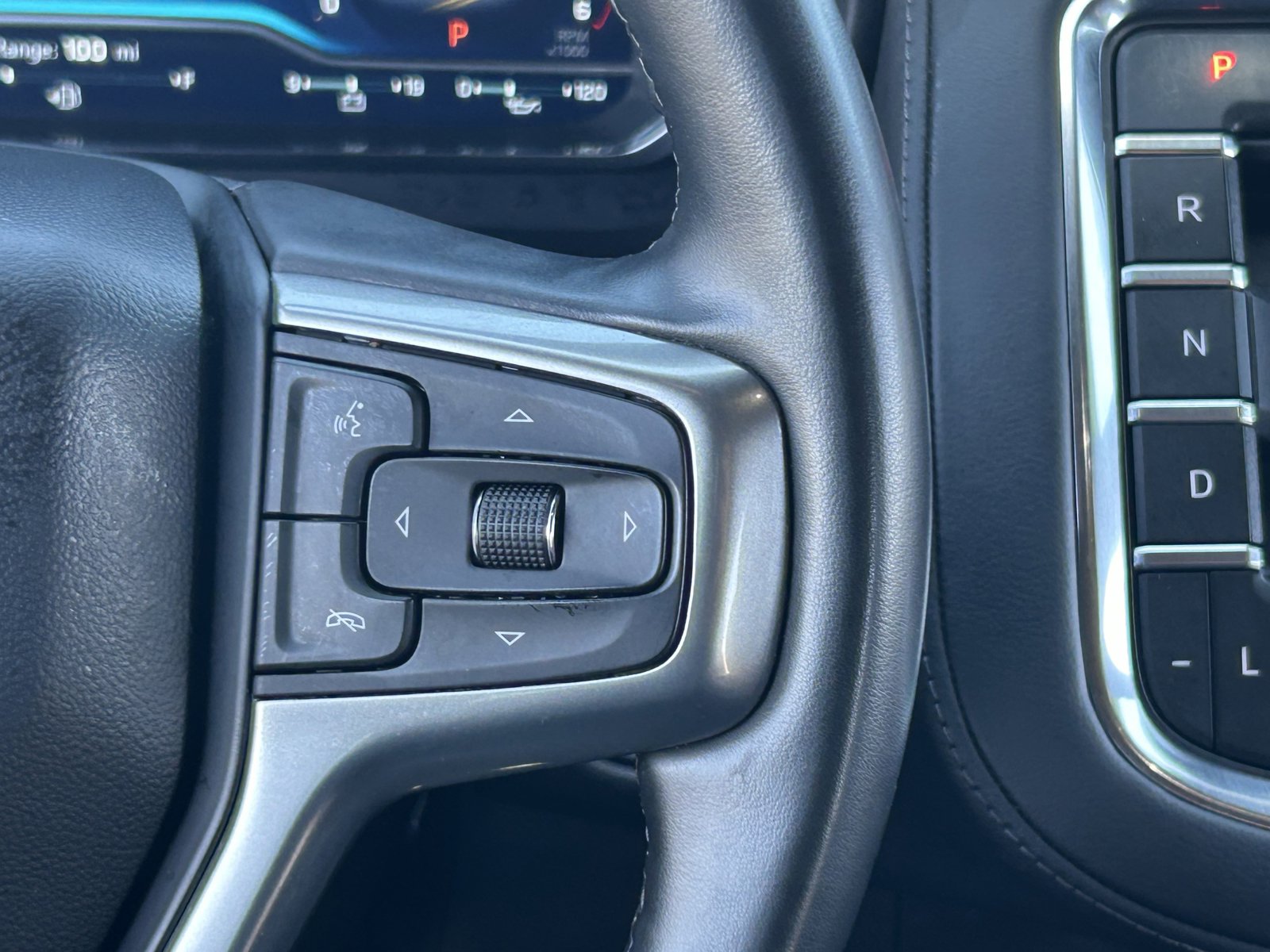 Certified 2024 Chevrolet Suburban LT image 26