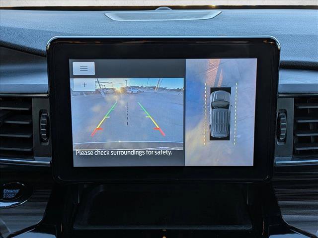 Used 2023 Ford Explorer Limited image 12