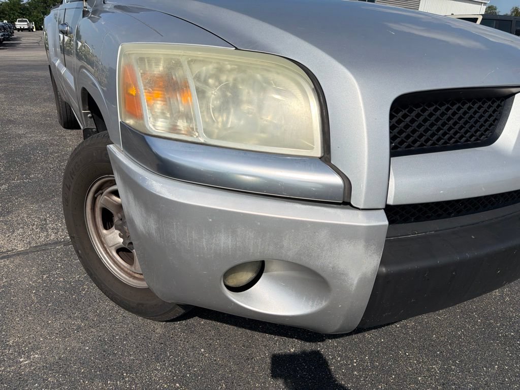 Used 2007 Mitsubishi Raider LS RWD image 13