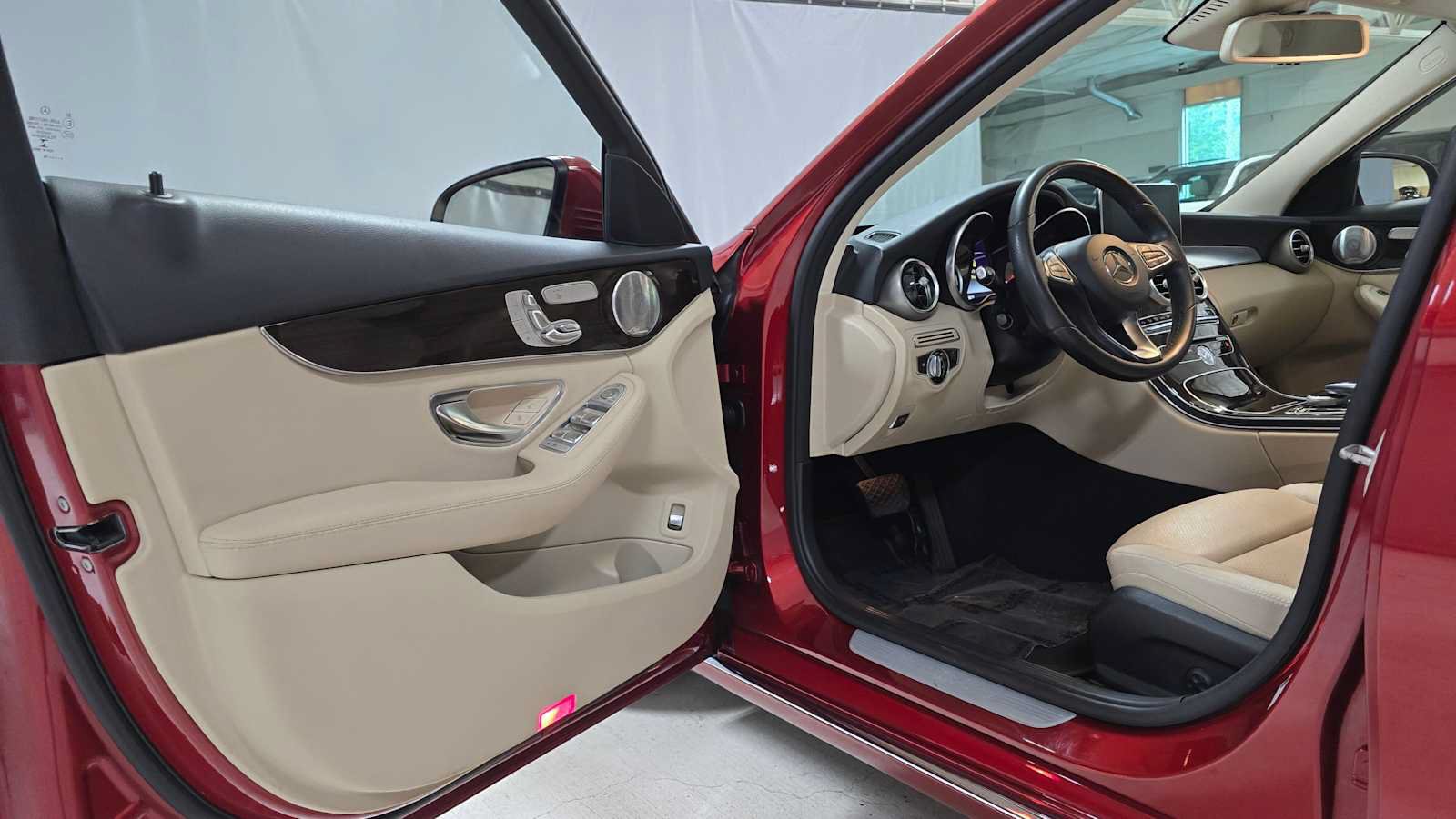 Certified 2016 Mercedes-Benz C 300 4MATIC Sedan image 19