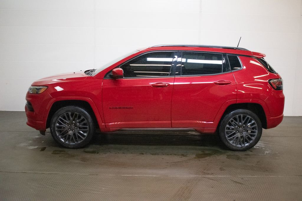 Used 2022 Jeep Compass Limited w/ (RED) Package AWD/4WD image 7