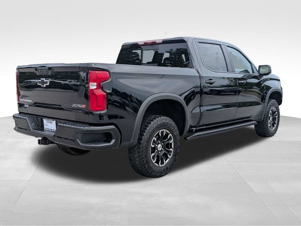 Used 2025 Chevrolet Silverado 1500 ZR2 w/ Technology Package AWD/4WD image 4