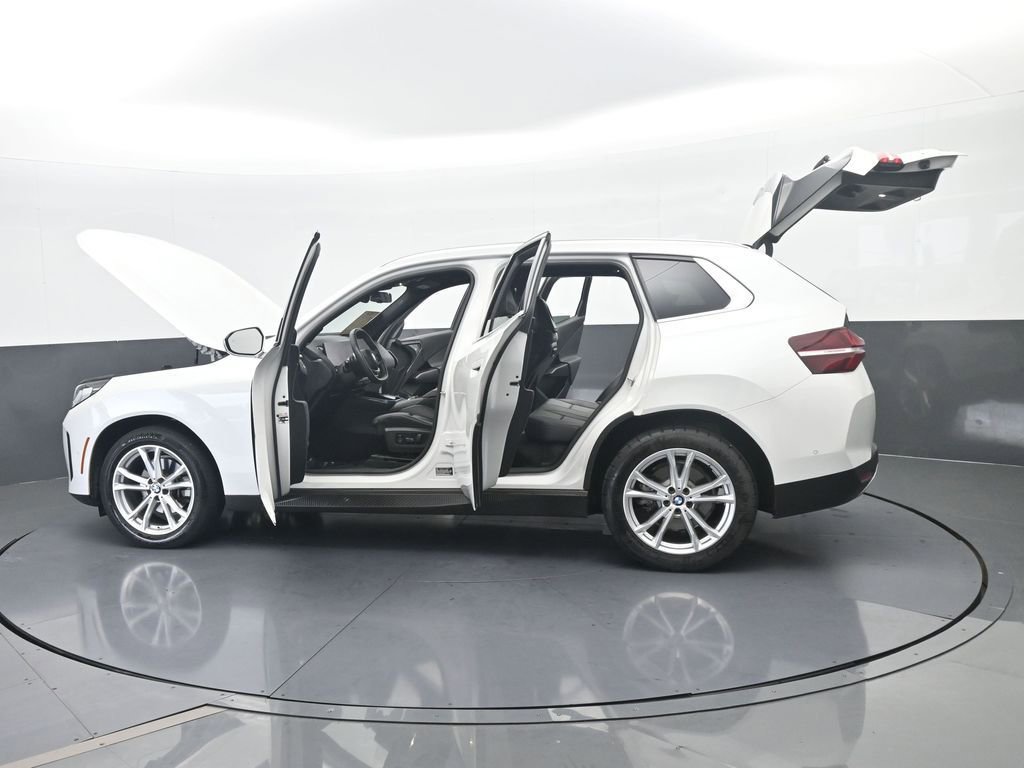 Used 2025 BMW X3 xDrive30i AWD/4WD image 81